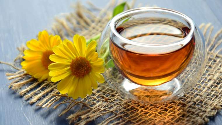 Silencing the Soreness: 5 Home Remedies for Soothing a Sore Throat